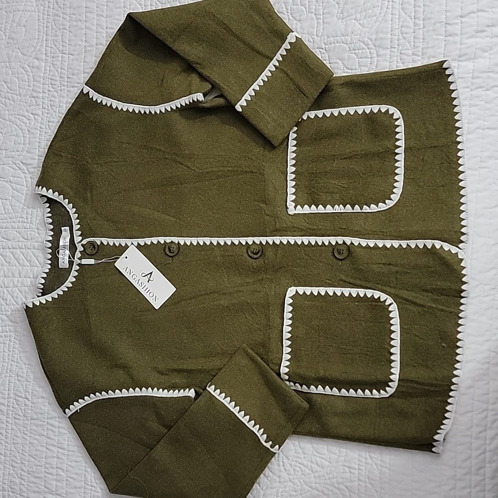 Olive Green Coat and Scarf Set with White Trim Size Small - Picture 3 of 14